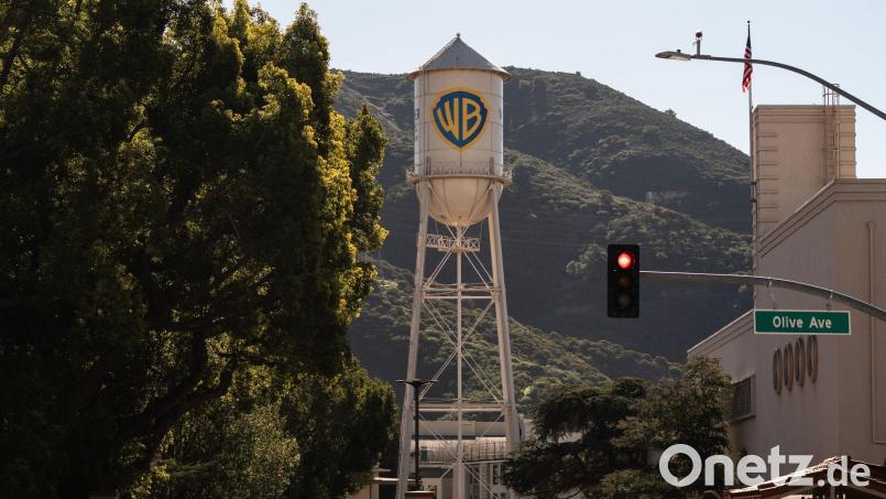 Warner Brothers soll nun doch von Paramount übernommen werden. (Archivbild) Bild: Jae C. Hong/AP/dpa