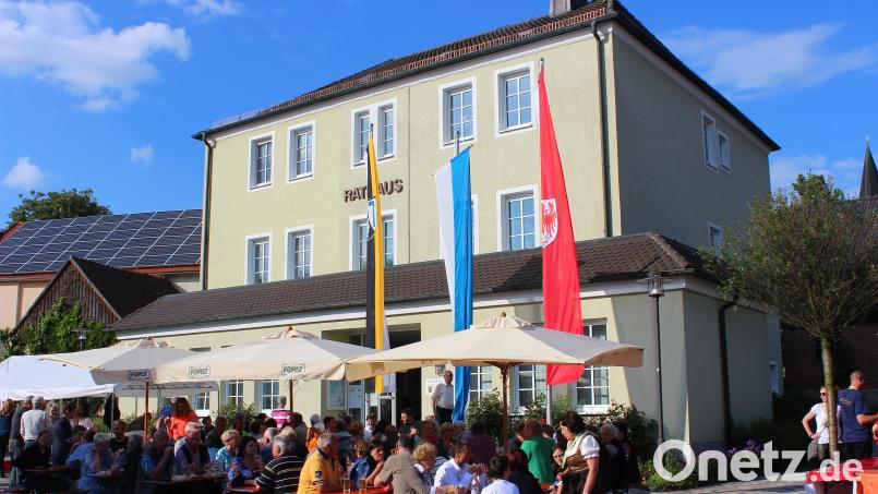 Vier Kandidaten bewerben sich in Etzenricht um das Amt des Bürgermeisters. Zudem treten vier Listen zur Gemeinderatswahl an. Archivbild: war