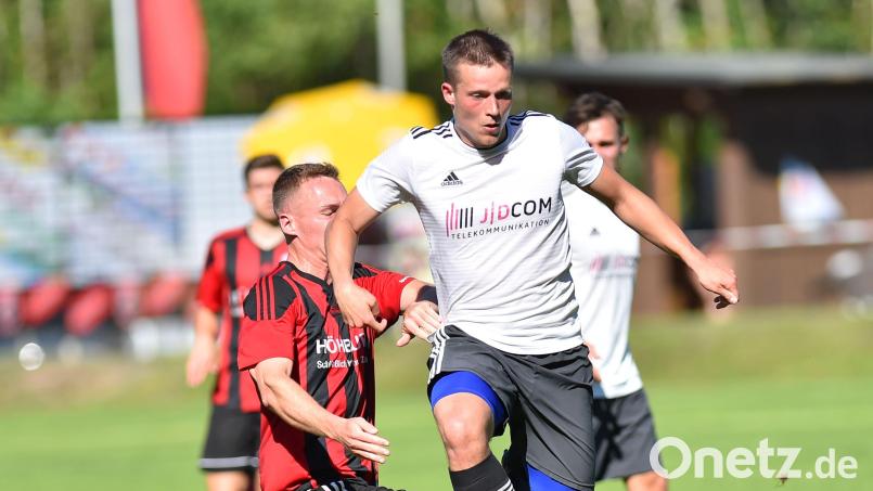 Rückkehrer: Johannes Kopp (rechts) schnürte bereits erfolgreich seine Schuhe für Grafenwöhr. Im Sommer geht's zurück zu alter Wirkungsstätte. Archivbild: A. Schwarzmeier