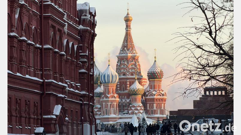 In Russland sind 13 Schiedsrichter wegen Bestechlichkeit angeklagt. (Symolbild) Bild: Ulf Mauder/dpa