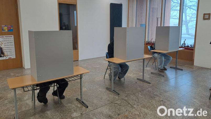 Die U18-Kommunalwahlen im Landkreis Neustadt/WN: Wählen wie im „richtigen Leben“. Bild: Martin Neumann