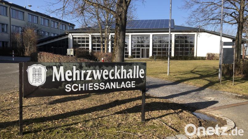 Der gemeindeeigene Fitnessraum befindet sich in der Fuchsmühler Mehrzweckhalle. Bild: wro