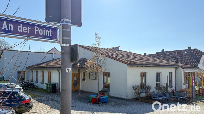 In der Kita "An der Point" gibt es derzeit zwei Kindergartengruppen (jeweils ca. 25 Kinder) und eine Krippengruppe (circa 12 Kinder). Für die Betreuung der Kleinen steigen ab September 2026 die monatlichen Elternbeiträge. Bild: Petra Hartl
