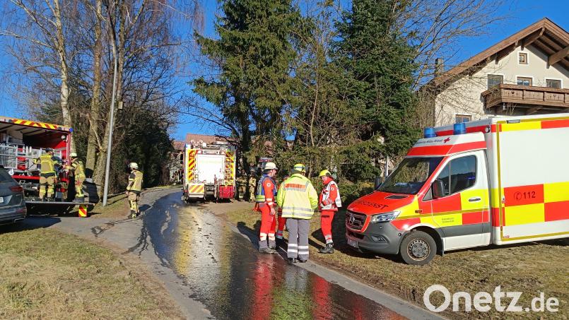 Ein technischer Defekt in der Melkanlage auf einem landwirtschaftlichen Anwesen in Dippersreuth (Gemeinde Mähring) löst am Montagnachmittag einen Großalarm aus. Bild: nic