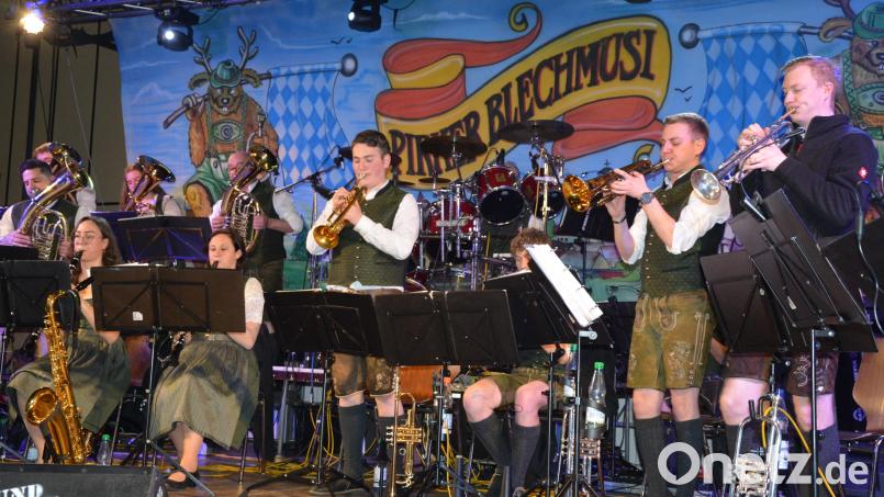 Immer ein Garant für beste Unterhaltung, die "Pirker Blechmusi" Bild: jr