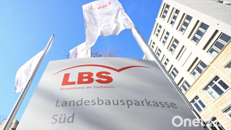 Die Nachfrage nach Bausparverträgen bei der LBS Süd ist gesunken. (Archivbild) Bild: Bernd Weißbrod/dpa