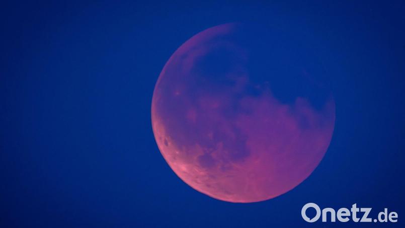 Es wird eine Mondfinsternis erwartet. (Archivbild) Bild: Jens Büttner/dpa