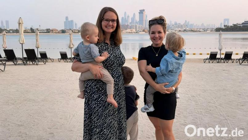 Daniela Bock (links) und Katja Weiß sind seit letzter Woche mit ihren Söhnen im Urlaub in Dubai. Wann sie zurückfliegen können, ist derzeit noch unklar. Bild: Katja Weiß
