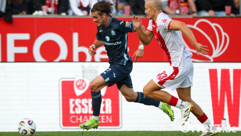 Sigurd Haugen (l) markierte gegen Aue das Siegtor. (Archivbild) Bild: Christoph Reichwein/dpa