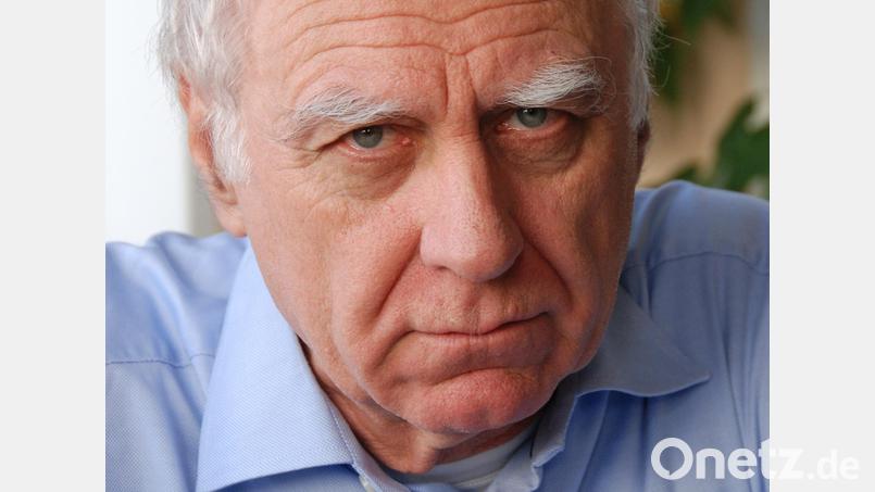 Bruno Jonas präsentiert sein Programm "Klappe halten" im Stadttheater Amberg. Bild: Rosi Aigner Jonas/exb