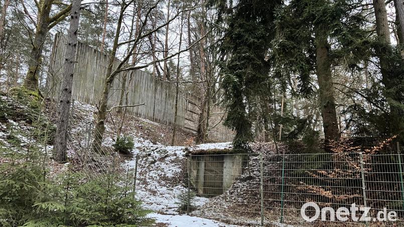 Schutzwand und Bunker im Kugelfang sind noch immer in Gebrauch. Bild: mma