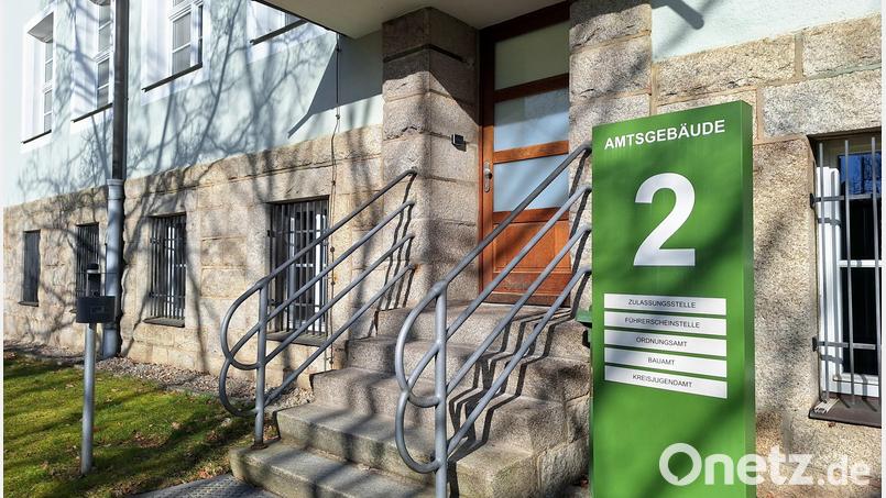 Die Führerschein- und Kfz-Zulassungsstelle in Tirschenreuth war am Montag wegen einer IT-Panne lahmgelegt. Seit Dienstag läuft der reguläre Betrieb aber wieder. Bild: Fabian Polster, Landratsamt Tirschenreuth