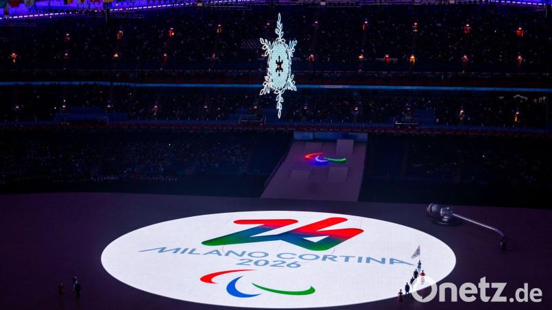 Statt Athleten werden Freiwillige bei der Eröffnung der Paralympischen Spiele die Fahnen tragen. (Archivbild) Bild: Jens Büttner/dpa-Zentralbild/dpa