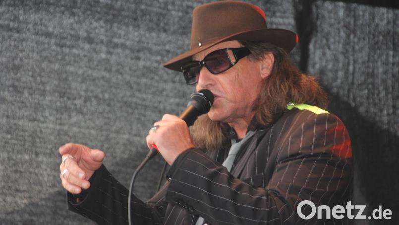Das wohl beste deutsche "Udo-Lindenberg-Double" Rudi Wartha gastiert nach 2023 erneut beim Tirschenreuther Kultursommer Bild: Konrad Rosner