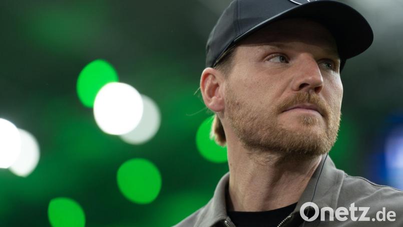 Will seine Gladbacher gegen Bayern München mutig spielen sehen: Trainer Eugen Polanski (Archivbild). Bild: Fabian Strauch/dpa