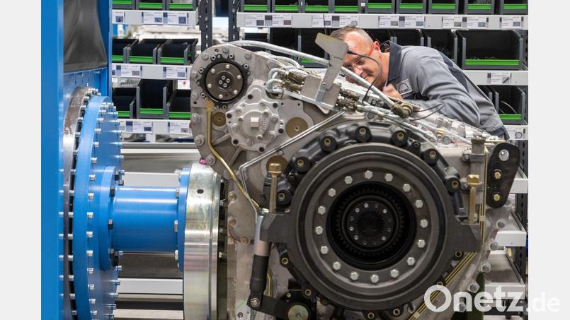 Der Panzergetriebehersteller Renk profitiert weiterhin von dem Rüstungsboom. (Archivbild) Bild: Stefan Puchner/dpa