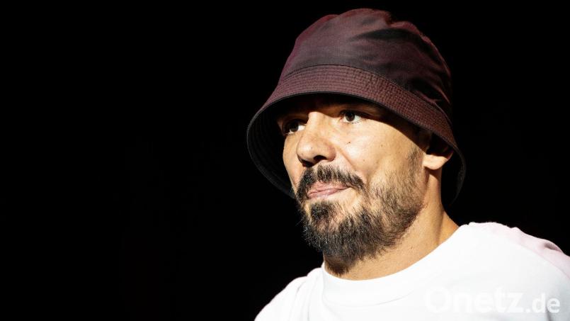 Capital Bra ist erneut Vater geworden. (Archivbild) Bild: Alexander Prautzsch/dpa-Zentralbild/dpa