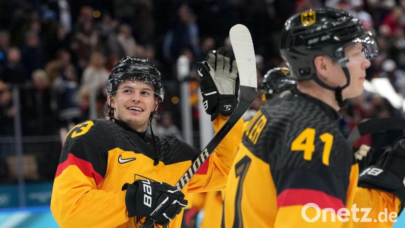 Künftig im Trikot der Bruins: Lukas Reichel Bild: Carolyn Kaster/AP/dpa