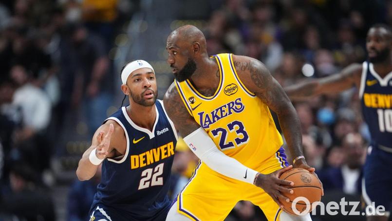 LeBron James (r) eilt von Rekord zu Rekord. Bild: David Zalubowski/AP/dpa