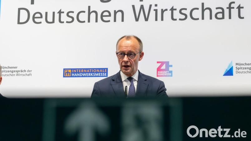 Kanzler Merz steht unter zunehmendem Druck der Wirtschaft. Bild: Peter Kneffel/dpa