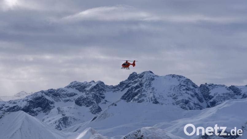 Ein Freizeitsportler ist über steiles Gelände in die Tiefe gestürzt und dabei gestorben. Symbolbild: Karl-Josef Hildenbrand/dpa