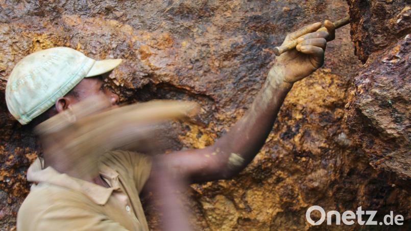 Der Preis für den Rohstoff Coltan ist hoch. Bild: Jürgen Bätz/dpa
