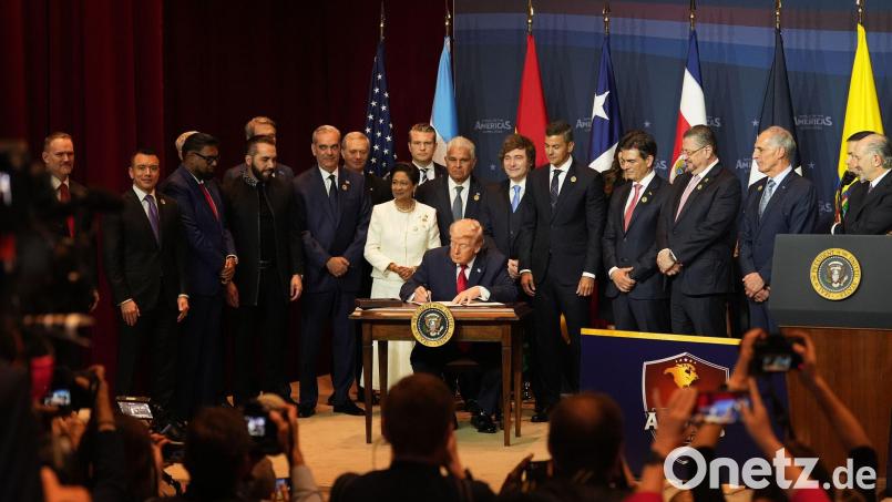 Laut Trump steht die sozialistische Regierung Kubas kurz vor dem Scheitern. Bild: Rebecca Blackwell/AP/dpa