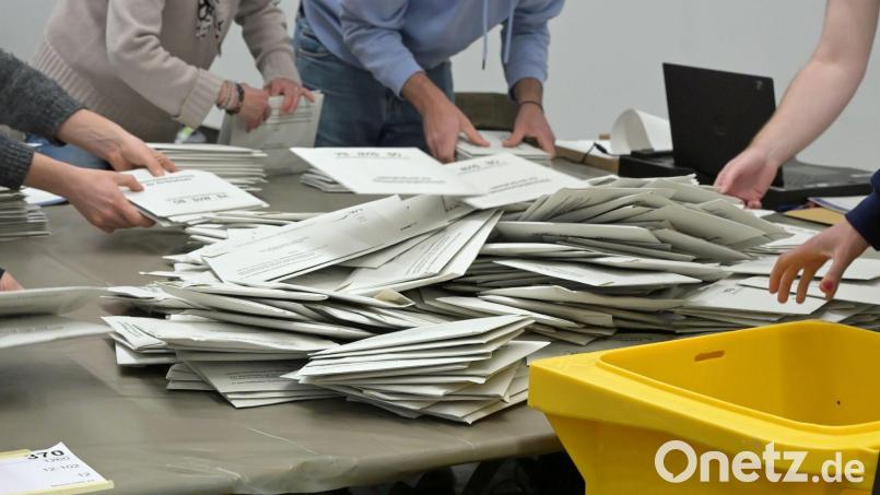 Ein Kopf-an-Kopf-Rennen gibt es zwischen Schwarz und Grün im Landkreis Landsberg am Lech. (Symboldbild) Bild: Malin Wunderlich/dpa