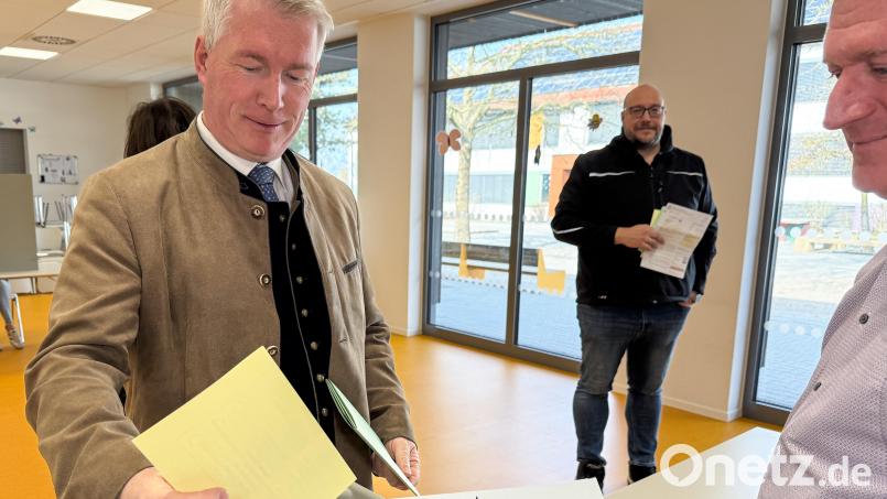 Stefan Ott von der CSU holte im ersten Wahlgang 40,8 Prozent der Stimmen bei der Amberger OB-Wahl und muss in die Stichwahl. Bild: Petra Hartl