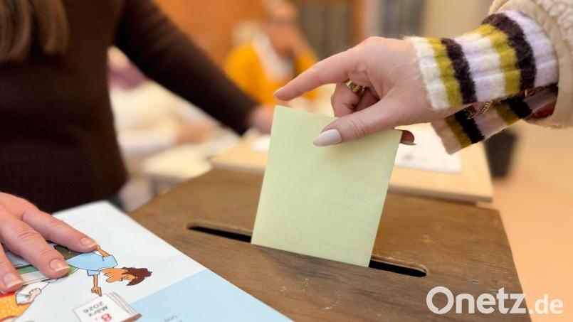 Wer gehört zu den Gewinnern, wer zu den Verlieren der Kommunalwahl 2026? Darüber entschieden die Bürgerinnen und Bürger am Sonntag an der Wahlurne und in den vergangenen Wochen per Briefwahl. Bild: Gabi Schönberger