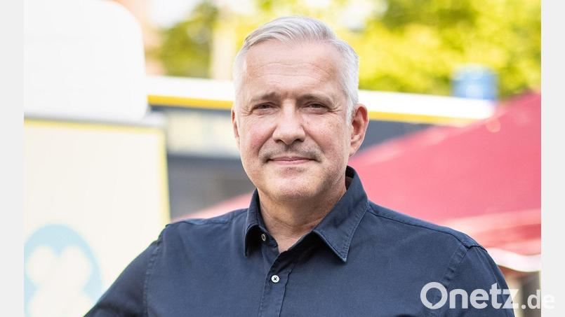 Ist künftig auch Kommunalpolitiker: TV-Koch Alexander Herrmann. (Archivbild) Bild: Matthias Balk/dpa