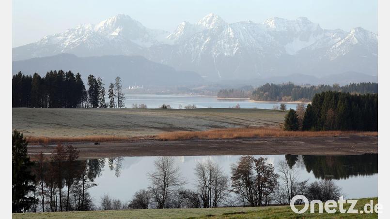 Ein bisschen Sonne, ein bisschen Wolken - das sind die Wetteraussichten für den Start in die Woche. Bild: Karl-Josef Hildenbrand/dpa