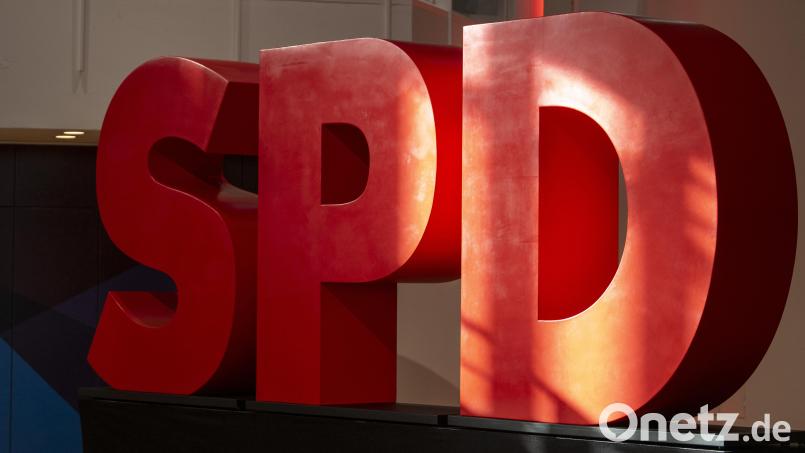 Mehr Schatten als Licht: Die SPD im Landkreis Schwandorf muss bei der Kreistagswahl schmerzhafte Verluste hinnehmen. Symbolbild: Stefan Puchner
