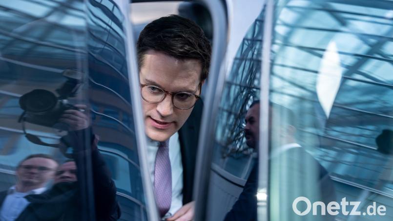 CDU und Grüne sind gleich stark im Landtag. Bild: Michael Kappeler/dpa