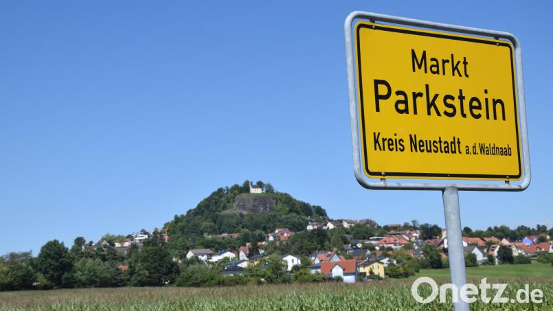 Die Marktgemeinde Parkstein hat die Wahl. Am 8. März entscheiden die Bürger nicht nur, wer künftig im Marktgemeinderat vertreten sein wird, sondern auch, wer Bürgermeister wird. Archivbild: fz