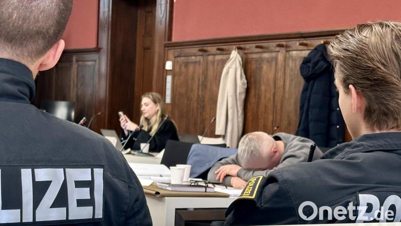 Nicht nur für die Angeklagten gestalteten sich die Zeugenbefragungen in der vierten Verhandlungswoche zäh. Bild: Stefanie Kraus