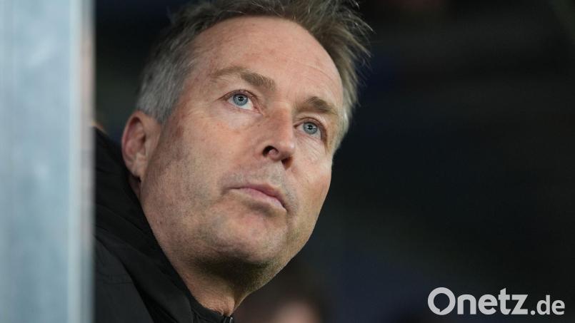 Leverkusens Trainer Kasper Hjulmand macht sich über einen Trend Gedanken. Bild: Marcus Brandt/dpa