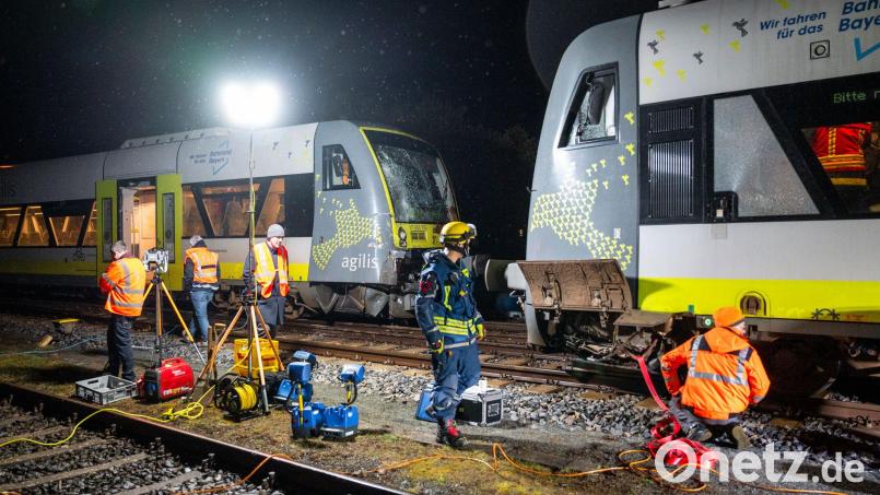 Die Ermittlungen zur Ursache des Zugunfalls begannen noch am Abend. Bild: Daniel Vogl/dpa