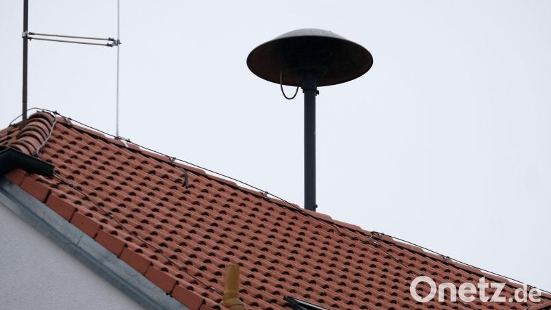 Die Handys klingeln unter Umständen auch, wenn sie auf stumm geschaltet sind. Archivbild: Stephan Jansen/dpa