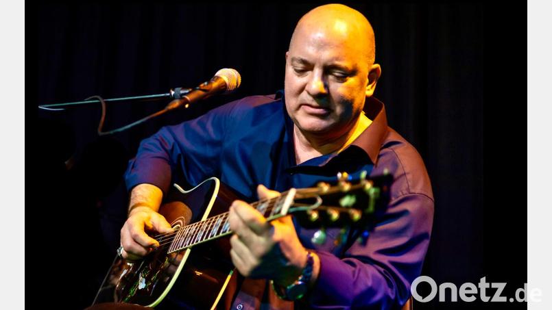 Der Bluesgitarrist Marty Hall kommt ins Kunsthaus Waldsassen. Bild: Marty Hall/exb