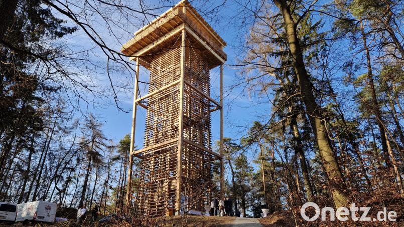 Der Aussichtsturm am Hirschberg ist einer der Anlaufpunkte der Landkreis-Rallye. Archivbild: Manfred Bäumler