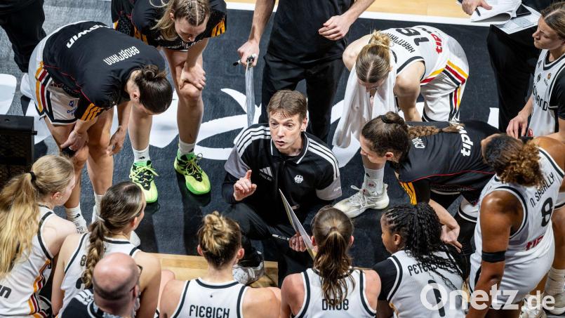 Bundestrainer Olaf Lange verlor erstmals mit der deutschen Basketball-Nationalmannschaft. Bild: Tilo Wiedensohler/camera4/dpa