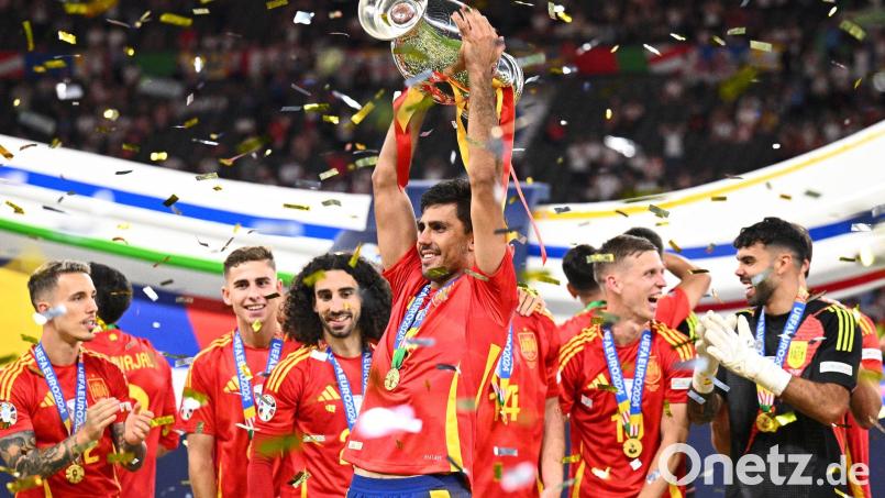 Europameister Spanien trifft nicht auf Südamerika-Champion Argentinien. (Archivbild) Bild: Tom Weller/dpa