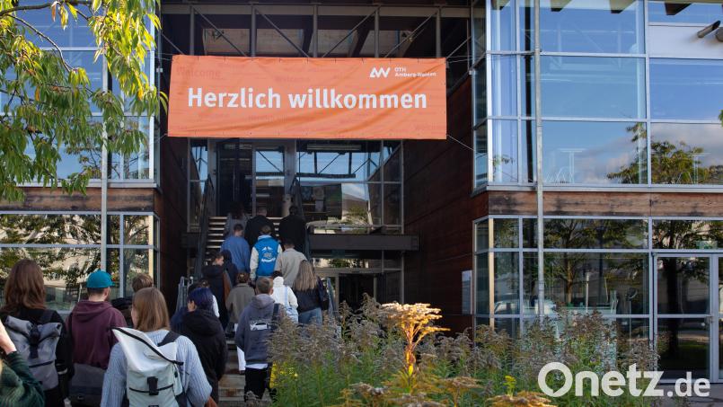 898 Erstsemester starten ihr Studium im Sommersemester an der OTH Amberg-Weiden Bild: Sonja Wiesel/ OTH Amberg-Weiden