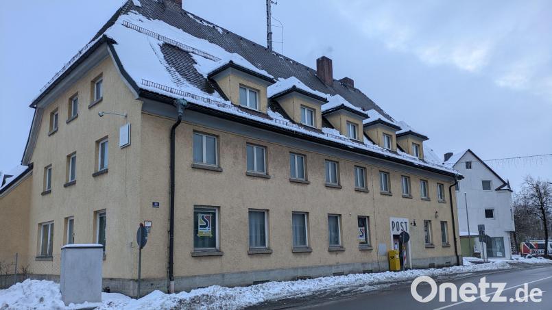 Seit Herbst 2025 gehört das Postgebäude in der Prinz-Ludwig-Straße der Stadt Waldsassen. Die nicht von der Post genutzten Räume wird künftig das Staatliche Bauamt nutzen, informierte Bürgermeister Bernd Sommer auf Anfrage von Oberpfalz-Medien. Bild: Paul Zrenner