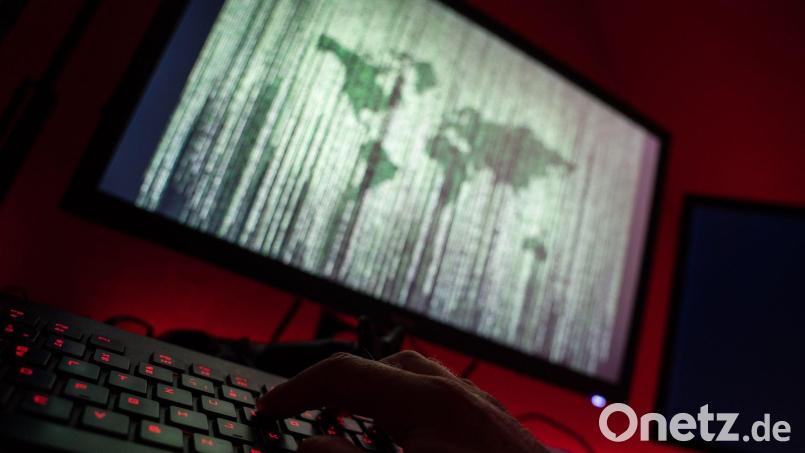 Ermittler in Bayern deckten einen großen Fall von Drogenhandel im Darknet auf. (Symbolbild) Bild: Nicolas Armer/dpa