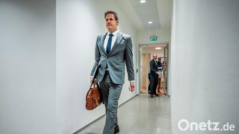 Staatsanwalt Sturla Henriksbø wollte heute eigentlich sein Plädoyer fortsetzen und bekanntgeben, welches Strafmaß er für den Sohn der norwegischen Kronprinzessin fordert. Bild: Ole Berg-Rusten/NTB/dpa