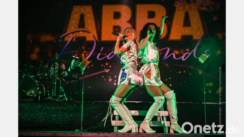 Abba Diamonds begeistern mit Musik aus den 70ern und 80ern. Bild: Steve Vivash