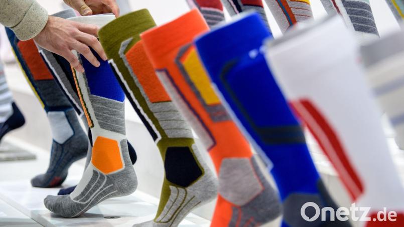 Socken sind zu einem beliebten modischen Accessoires geworden. Bild: Matthias Balk/dpa