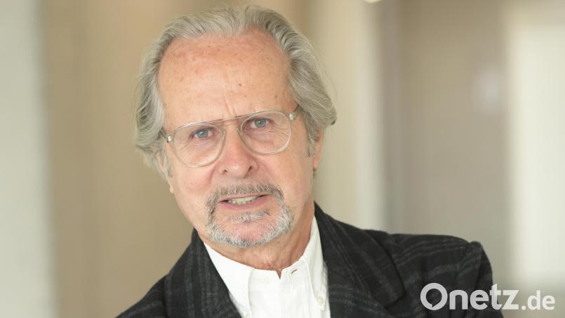 Fürs "Tinte&amp;Terz"-Saisonfinale hat sich Nora Gomringer den Radio-Mann und Schriftsteller Stephan Krass eingeladen. Bild: Nils Menrad/exb